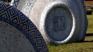 Look out for falling plates!